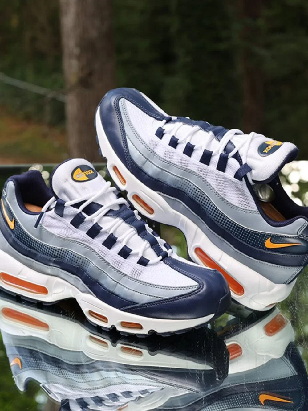 Nike Air Max 95 Midnight Navy Laser Orange